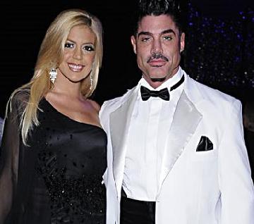 Lo que me molesta es que Virginia sea una trepadora y que yo haya quedado como un pelot
:O Dijo Ricardo Fort